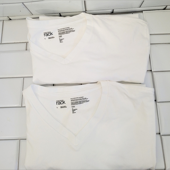 Nwot Nordstrom Rack Lot Of 2 Mens White Cotton Spandex T-Shirt Short Sleeve V-Ne - Picture 1 of 4